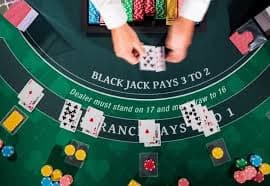 Dasbor promosi Bingo dengan penawaran cashback mingguan dan bonus reload